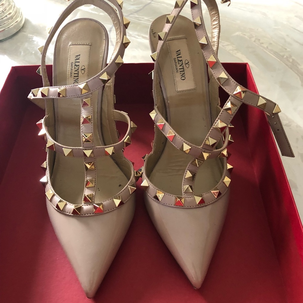 Valentino Rockstud Pumps Size 38.5